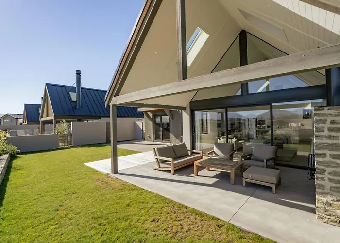 Miharo Mountain Haven | Mountain Views & Outdoor Fire *