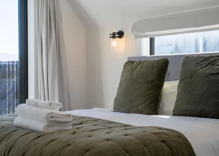 Holiday home Miharo Mountain Haven | Mountain Views & Outdoor Fire *
