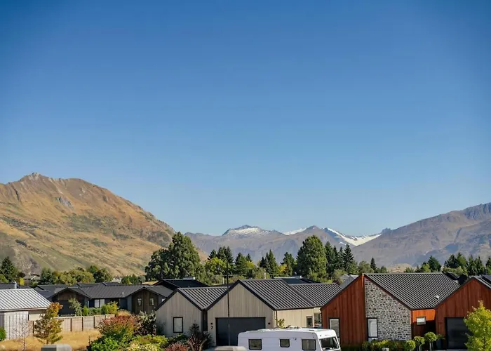 Miharo Mountain Haven | Mountain Views & Outdoor Fire *